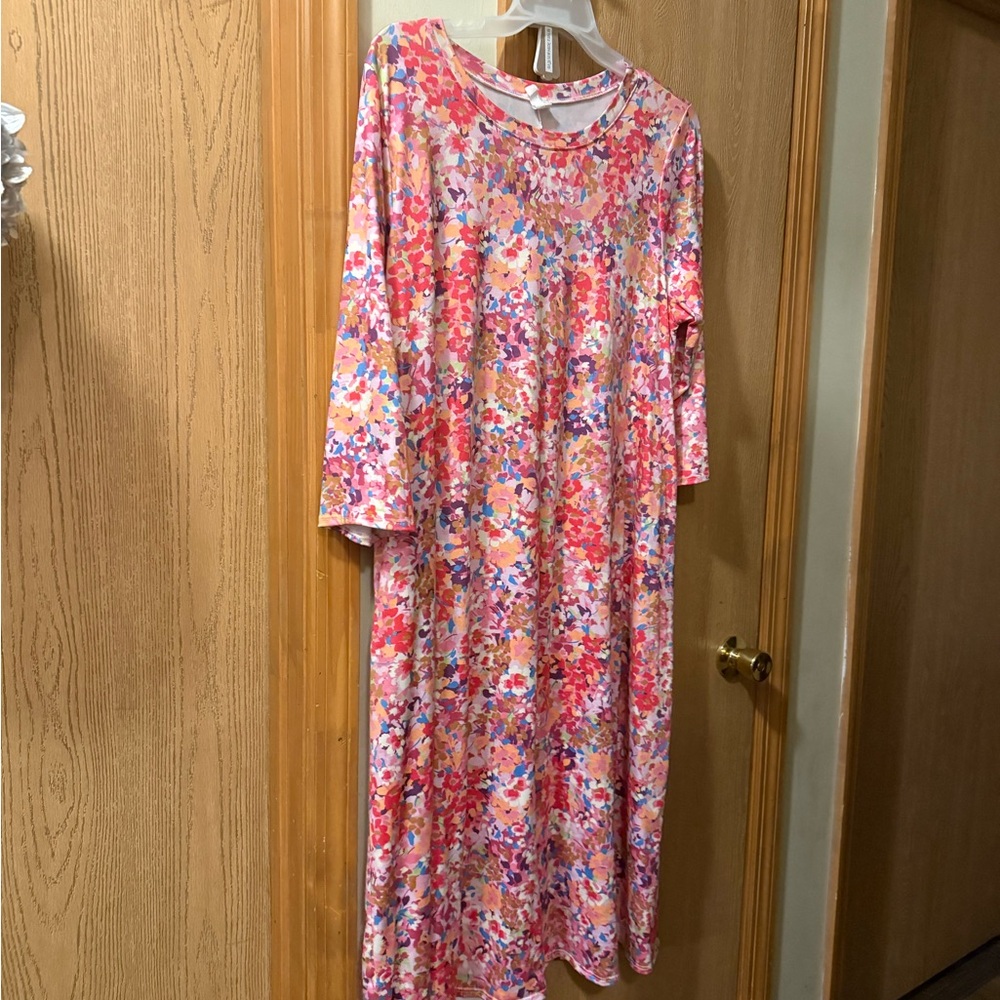 Women's Pink Floral Maxi Dress with Long Sleeves
